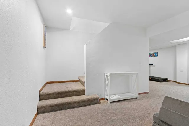 $379,900 | 2402 Old Ivy Road, De Pere, WI 54115