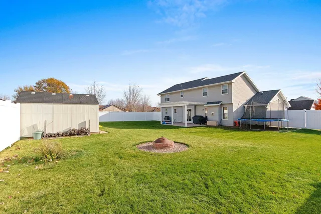 $379,900 | 2402 Old Ivy Road, De Pere, WI 54115