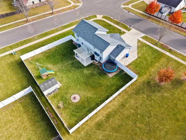 $379,900 | 2402 Old Ivy Road, De Pere, WI 54115