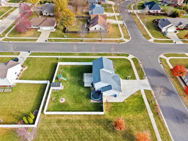 $379,900 | 2402 Old Ivy Road, De Pere, WI 54115