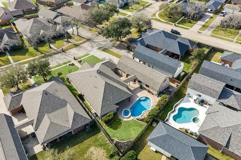 $620,000 | 404 Primrose Lane, League City, TX 77573