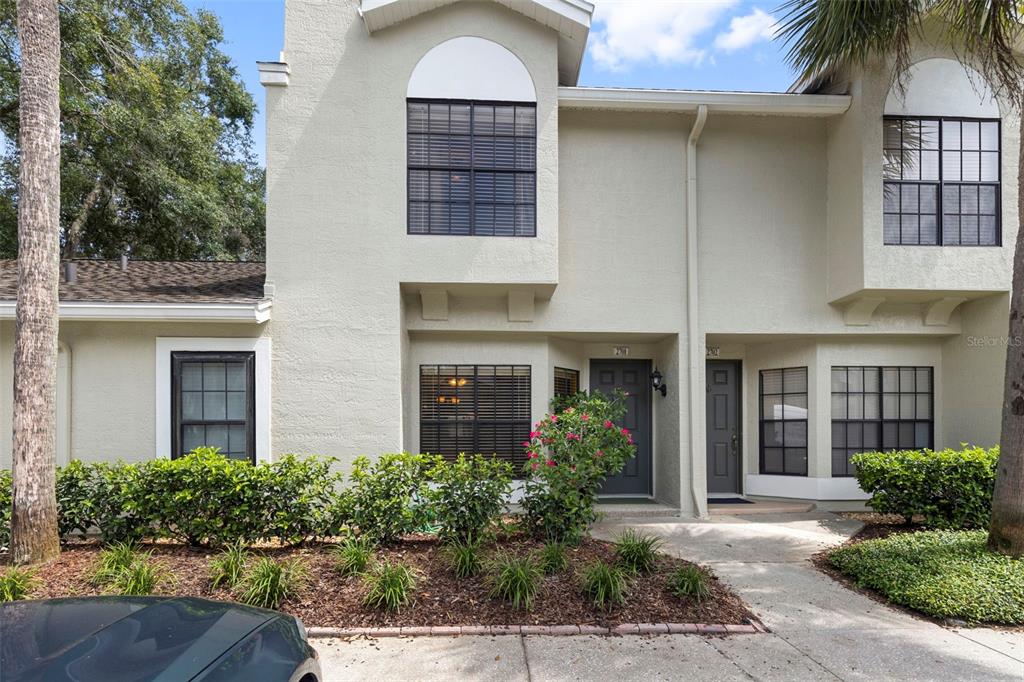 5100 Burchette Road, Unit 2701 Tampa, FL 33647 - Photo 2 of 38 front view of a house