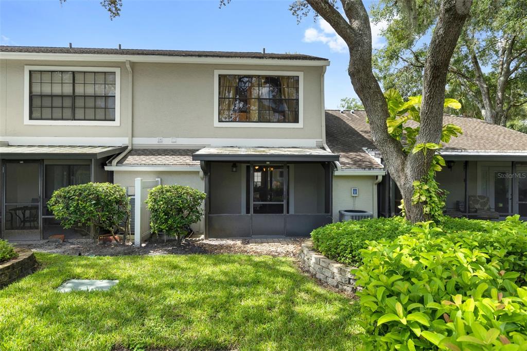 5100 Burchette Road, Unit 2701 Tampa, FL 33647 - Photo 31 of 38 front view of a house