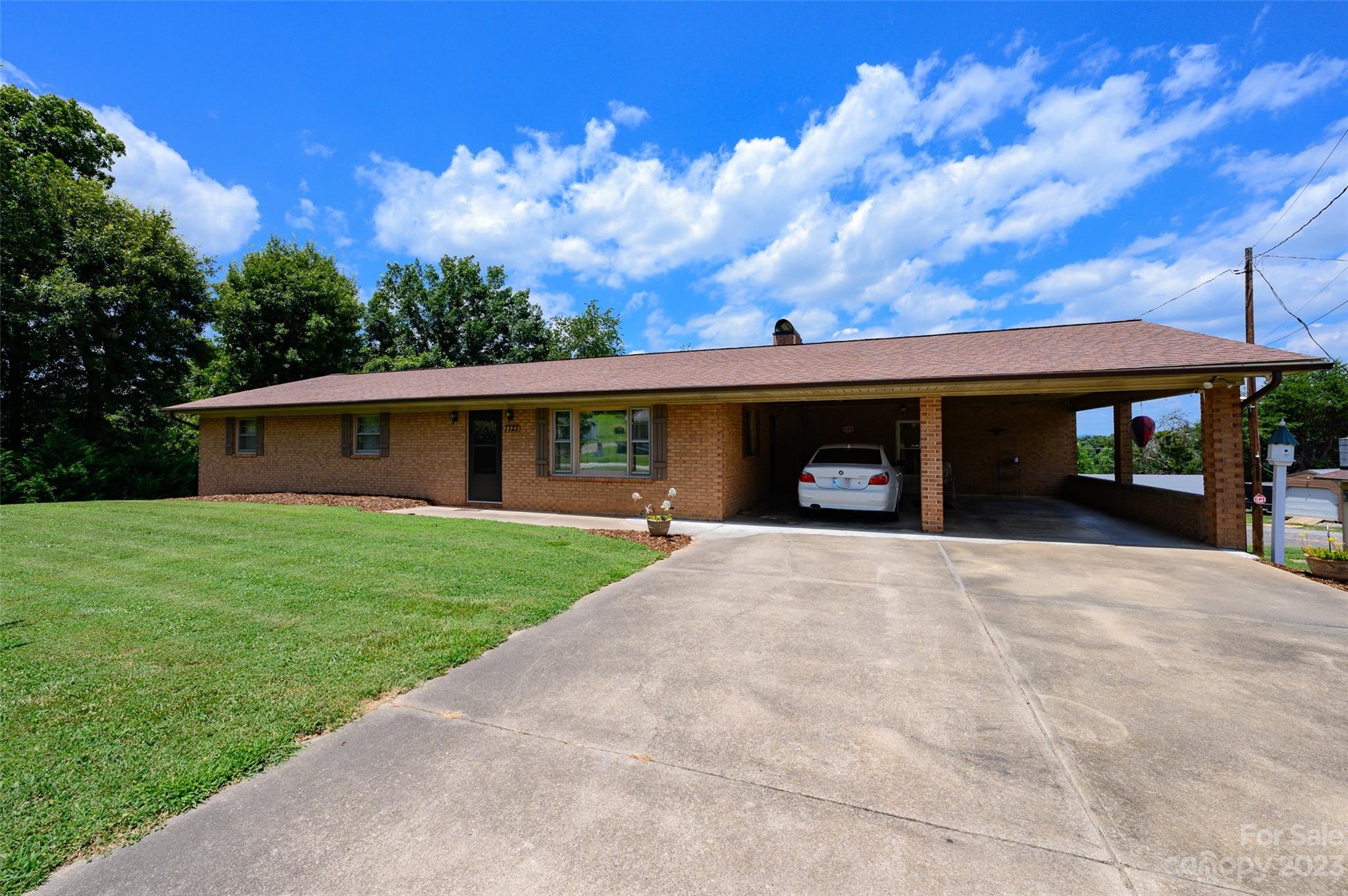 7723 Shoupes Grove Road Hickory, NC 28602 - Photo 1 of 37 Gallery Image 1