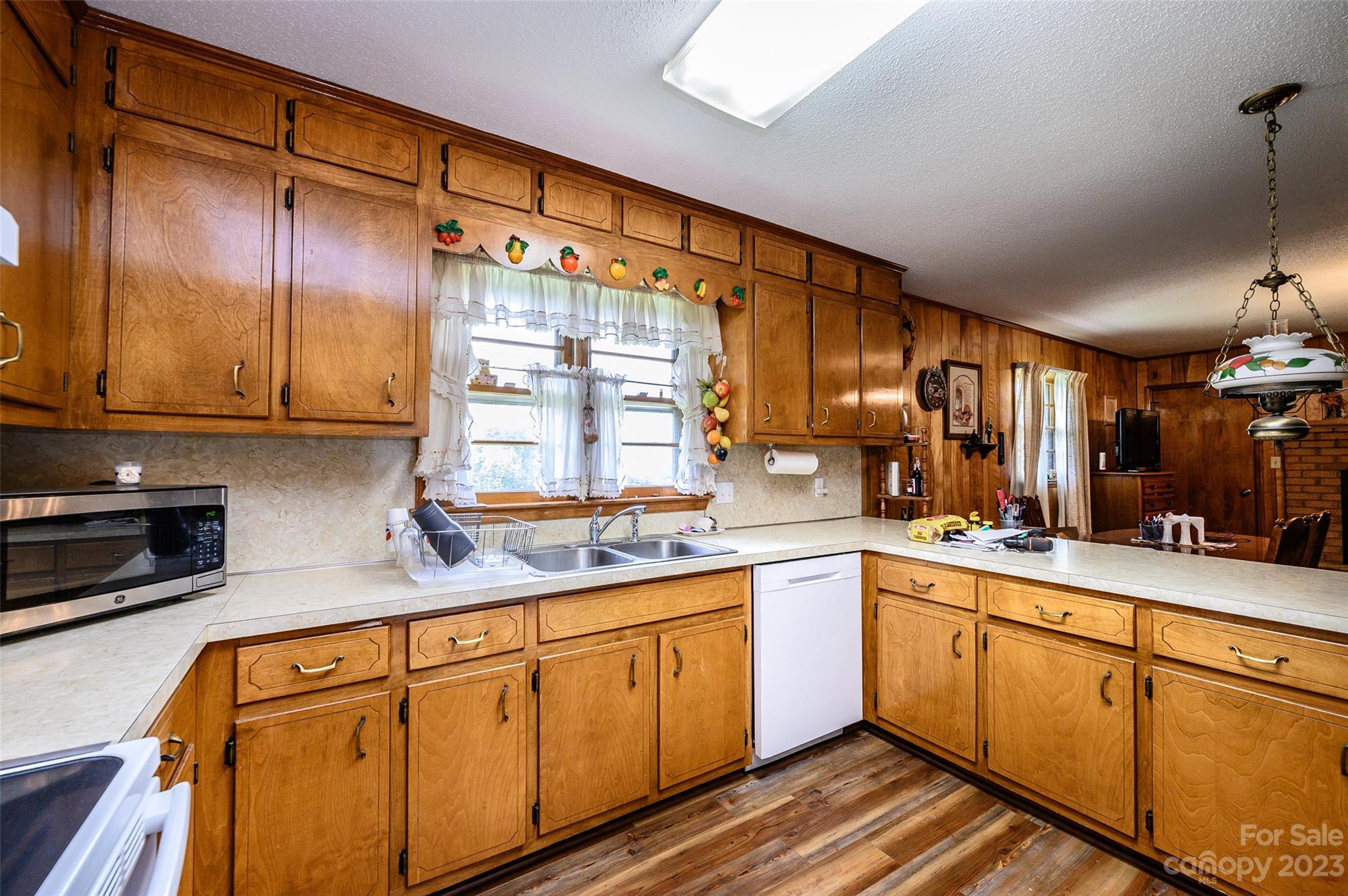 7723 Shoupes Grove Road Hickory, NC 28602 - Photo 13 of 37 Gallery Image 13