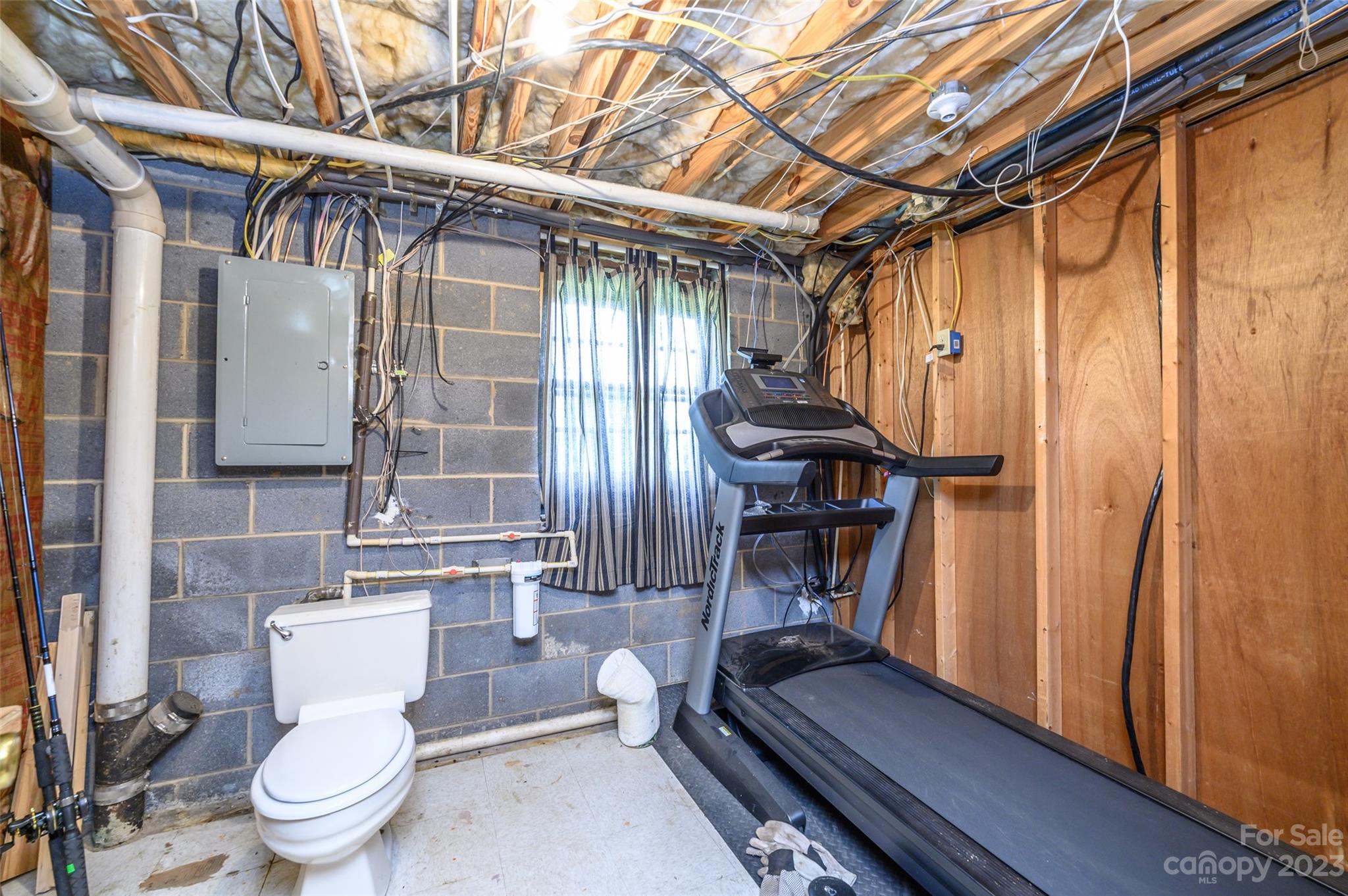 7723 Shoupes Grove Road Hickory, NC 28602 - Photo 30 of 37 Gallery Image 30