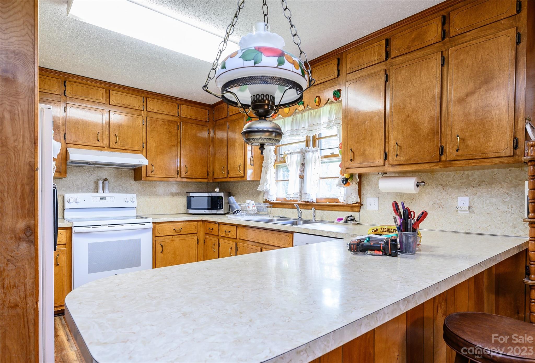 7723 Shoupes Grove Road Hickory, NC 28602 - Photo 10 of 37 Gallery Image 10