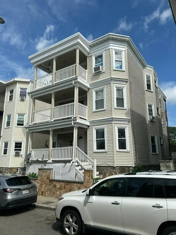$2,500 | 11 Kenberma Road, Unit 2, Boston, MA 02124