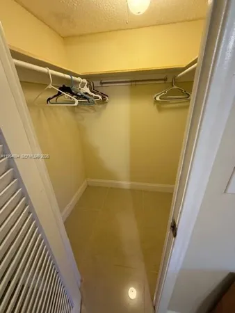$2,250 | 319 Northeast 14th Avenue, Unit 607, Hallandale Beach, FL 33009