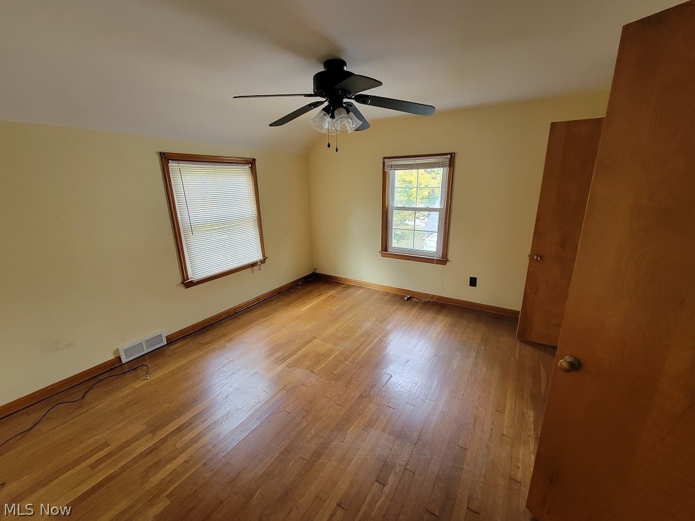 1115 Woodview Road Cleveland, OH 44121 - Photo 12 of 20 Gallery Image 12