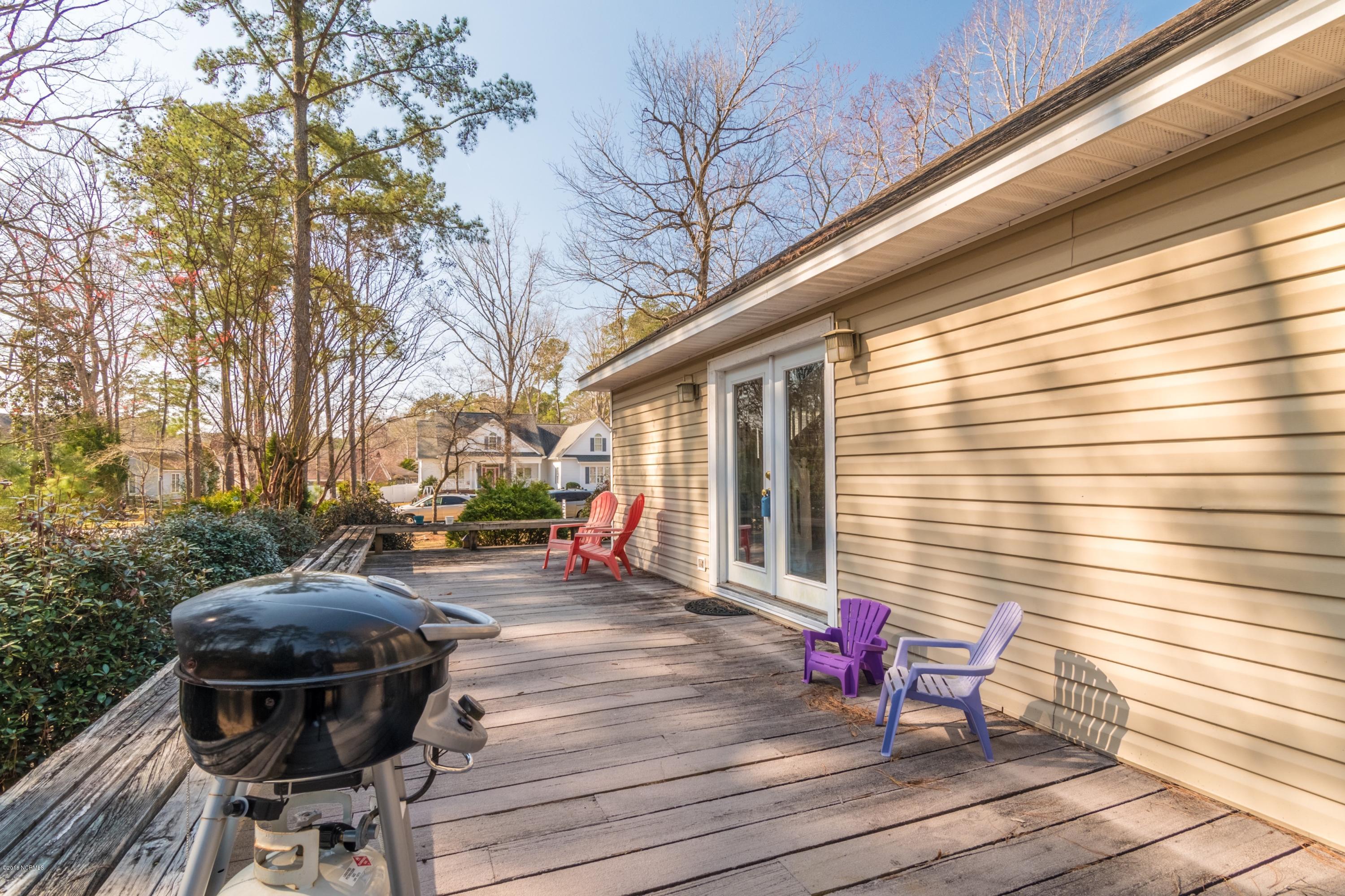 407 Lodge Road Washington, NC 27889 - Photo 19 of 26 018_SideDeck