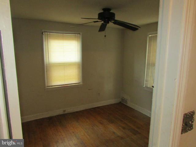5038 Benning Road Southeast Washington, DC 20019 - Photo 15 of 28 Bedroom