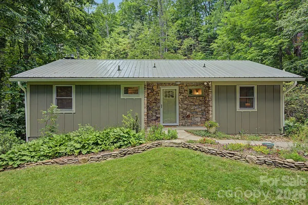 $469,000 | 878 Garren Creek Road, Fairview, NC 28730