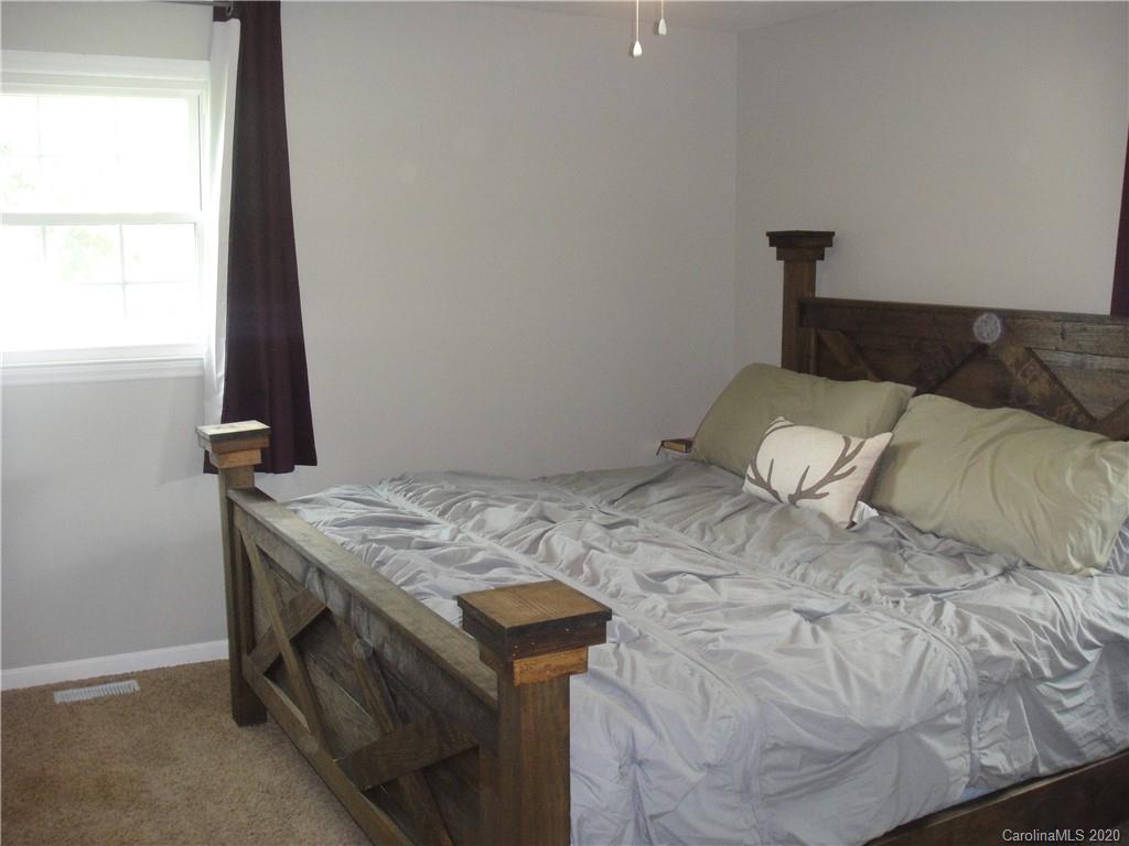 1756 Woolie Road Lincolnton, NC 28092 - Photo 11 of 21 Gallery Image 11