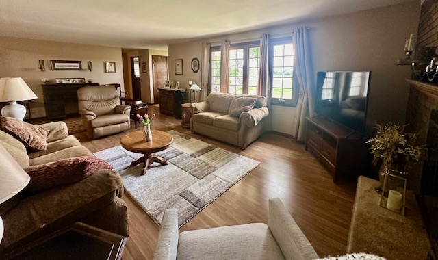 1364 West Tower Road Kankakee, IL 60901 - Photo 6 of 18 a living room with furniture and wooden floor