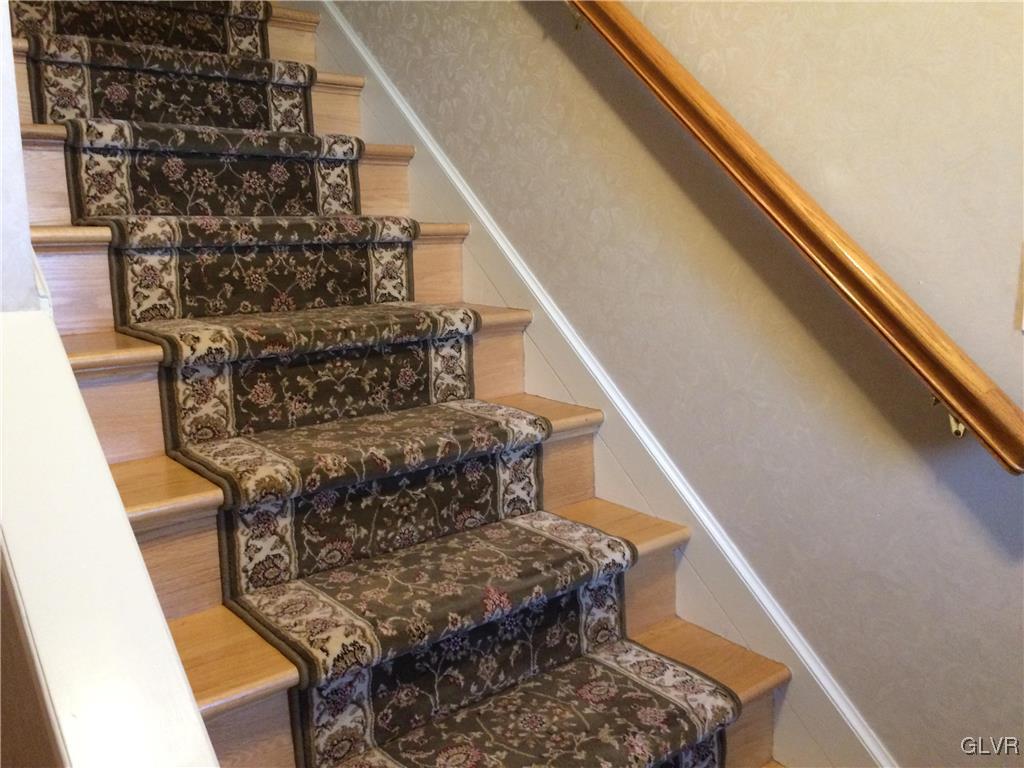 3740 Carter Road Bethlehem, PA 18020 - Photo 23 of 44 Staircase carpet runner