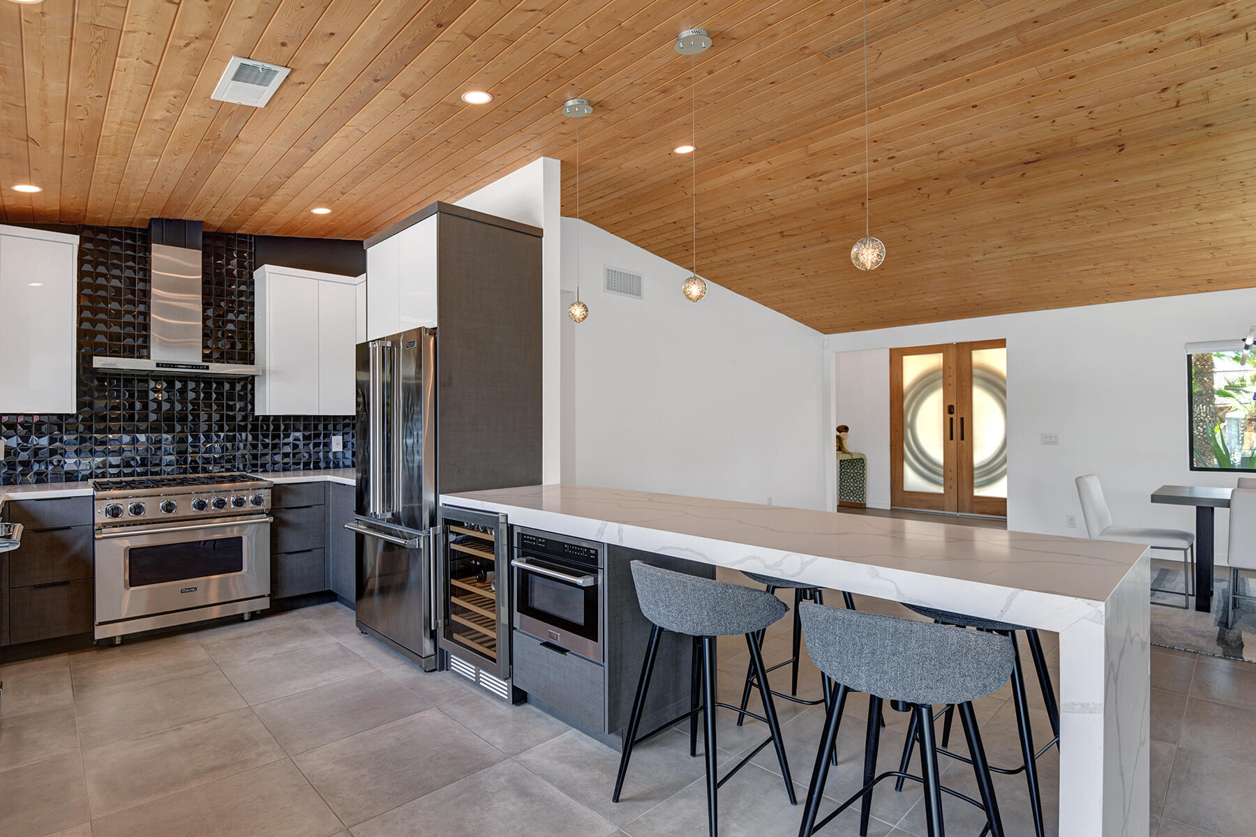 72374 Rancho Road Rancho Mirage, CA 92270 - Photo 15 of 41 KITCHEN CONTINUED