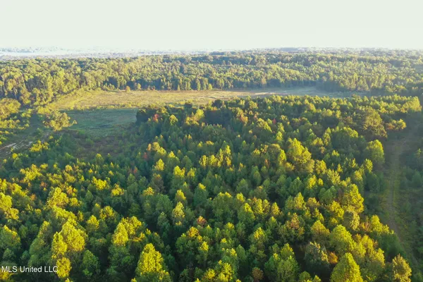 $869,000 | Davis Lane, Hernando, MS 38632