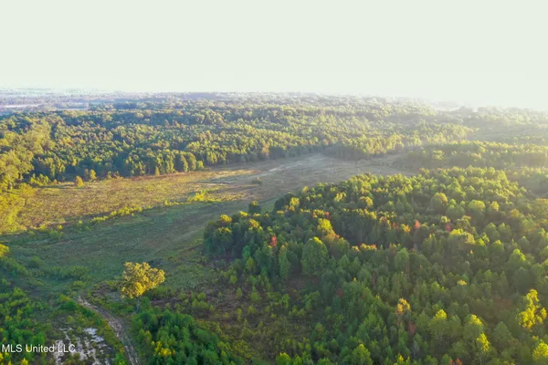$869,000 | Davis Lane, Hernando, MS 38632