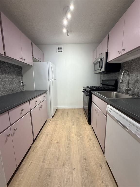 44 Washington Street, Unit 901 Brookline, MA 02445 - Photo 14 of 28