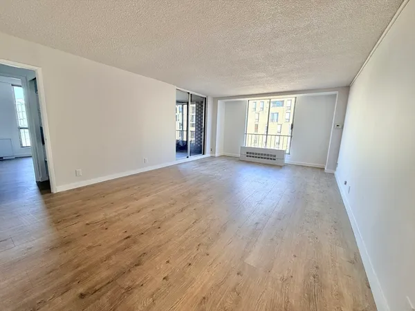 $4,000 | 44 Washington Street, Unit 901, Brookline, MA 02445