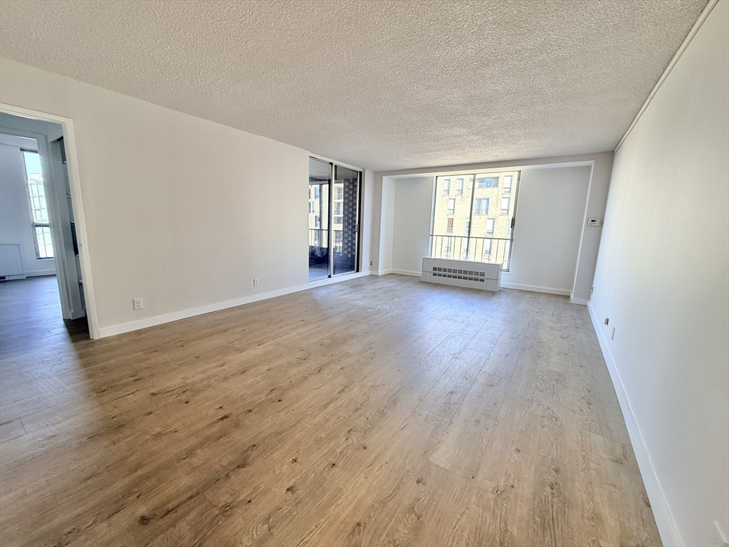 44 Washington Street, Unit 901 Brookline, MA 02445 - Photo 3 of 28