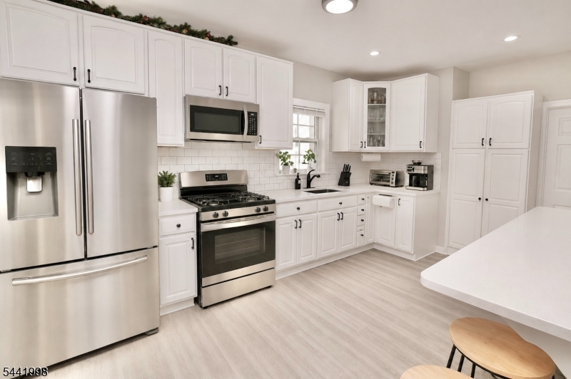11 Insley Avenue Rutherford, NJ 07070 - Photo 3 of 41