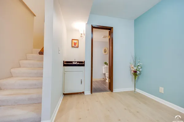 $229,000 | 2711 West 24th Terrace, Lawrence, KS 66047