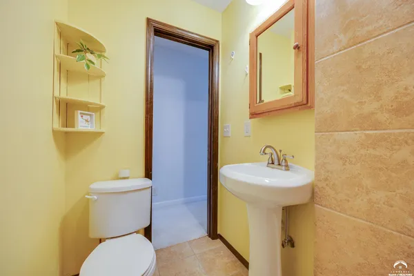 $229,000 | 2711 West 24th Terrace, Lawrence, KS 66047
