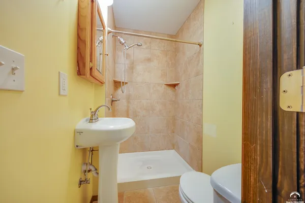 $229,000 | 2711 West 24th Terrace, Lawrence, KS 66047