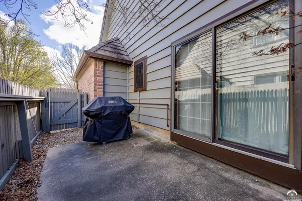 $229,000 | 2711 West 24th Terrace, Lawrence, KS 66047