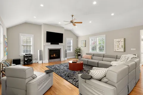 $1,899,000 | 275 South Main Street, Andover, MA 01810
