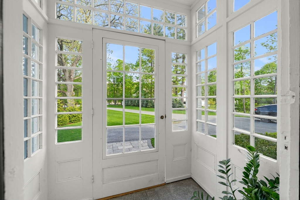 275 South Main Street Andover, MA 01810 - Photo 8 of 39