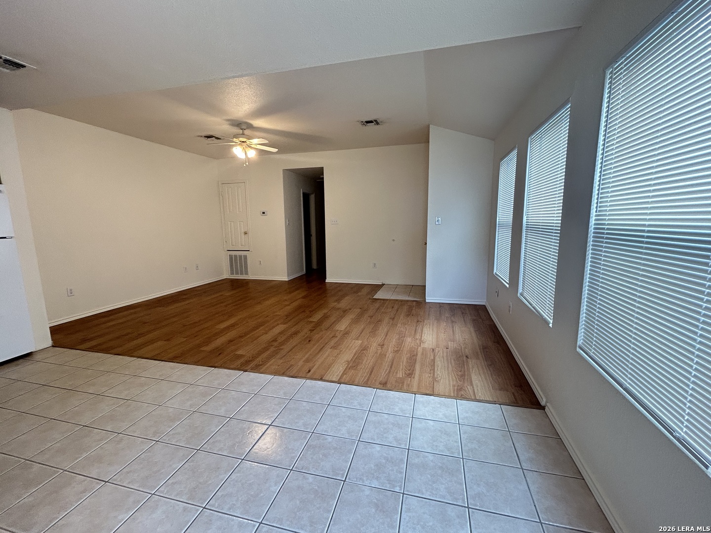 11237 Terra Loop Road San Antonio, TX 78233 - Photo 4 of 9