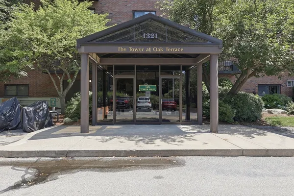 $340,000 | 1321 Worcester Road, Unit 104, Framingham, MA 01701