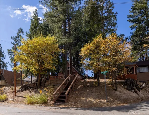 $1,975 | 2242 Deep Creek Drive, Running Springs, CA 92382