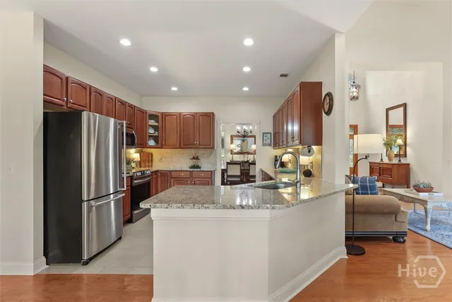 $722,500 | 203 Cypress Lks Drive, Bloomingdale, GA 31302