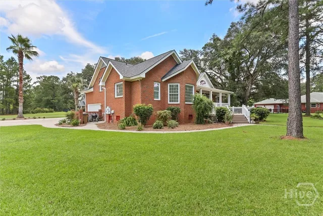 $722,500 | 203 Cypress Lks Drive, Bloomingdale, GA 31302