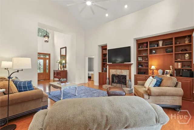 $722,500 | 203 Cypress Lks Drive, Bloomingdale, GA 31302