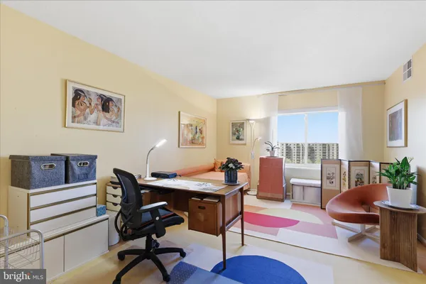 $495,000 | 8360 Greensboro Drive, Unit 1003, McLean, VA 22102