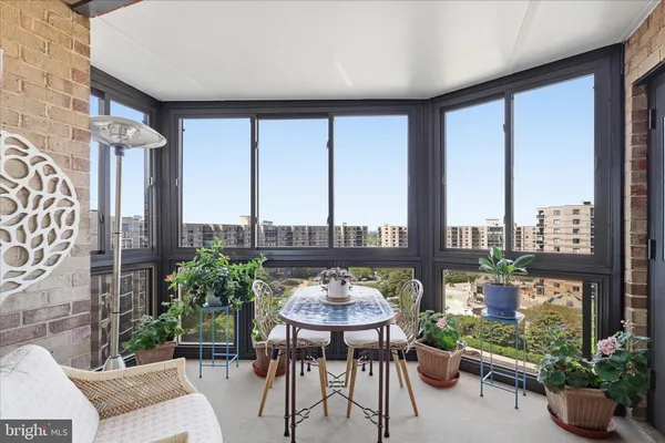 $495,000 | 8360 Greensboro Drive, Unit 1003, McLean, VA 22102
