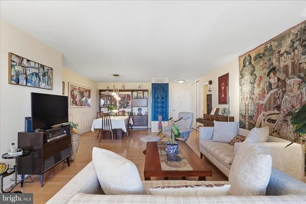 $495,000 | 8360 Greensboro Drive, Unit 1003, McLean, VA 22102