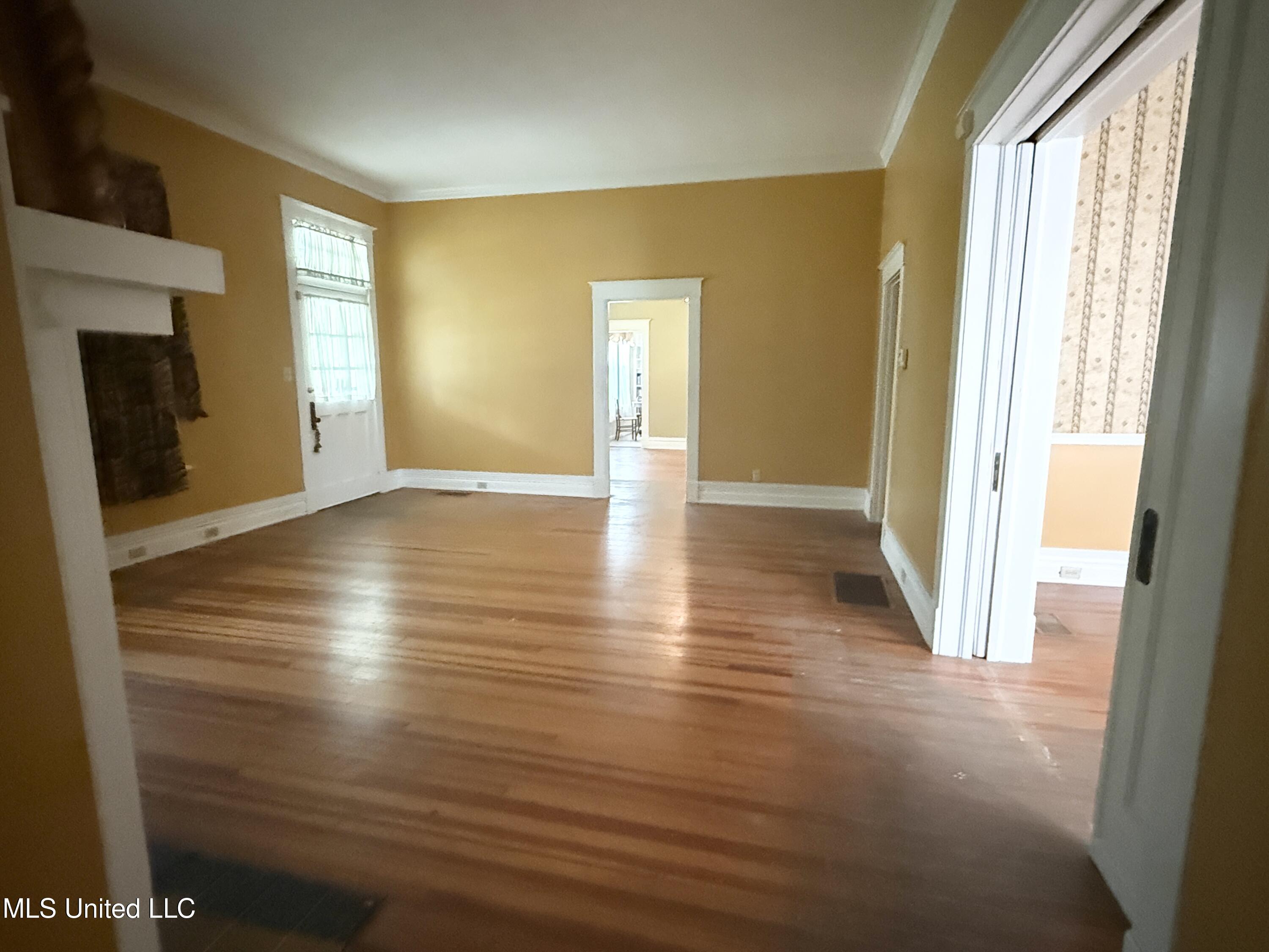 1303 River Road Greenwood, MS 38930 - Photo 15 of 36 IMG_0659