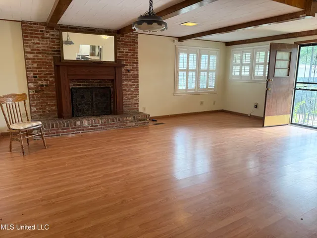 $175,000 | 1303 River Road, Greenwood, MS 38930