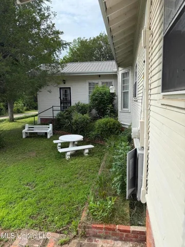 $175,000 | 1303 River Road, Greenwood, MS 38930