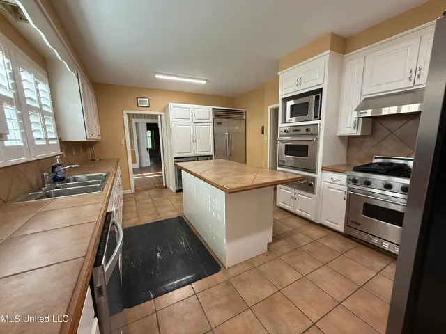 $175,000 | 1303 River Road, Greenwood, MS 38930