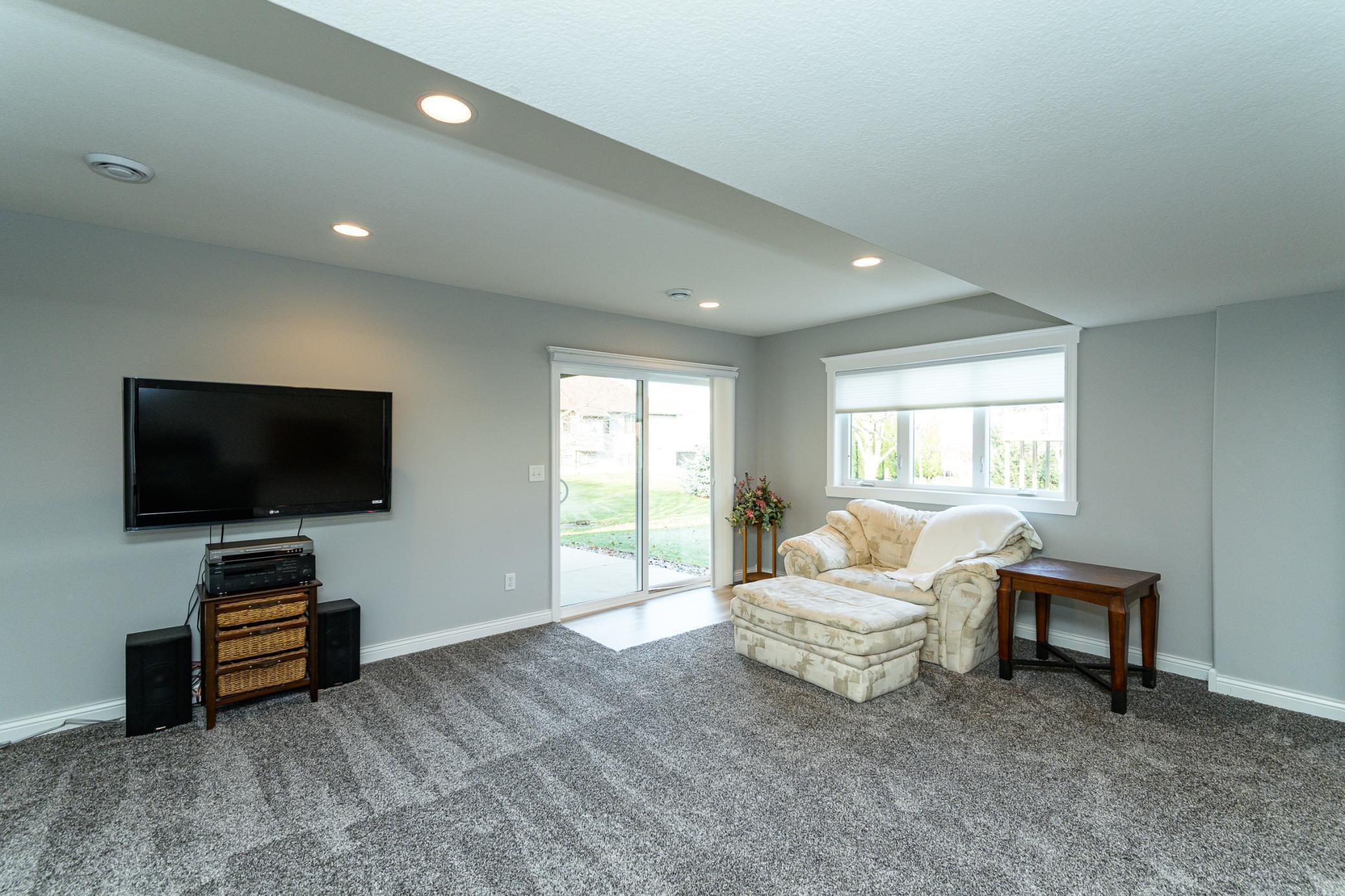 2743 Pinewood Ridge Drive Southeast Rochester, MN 55904 - Photo 21 of 42