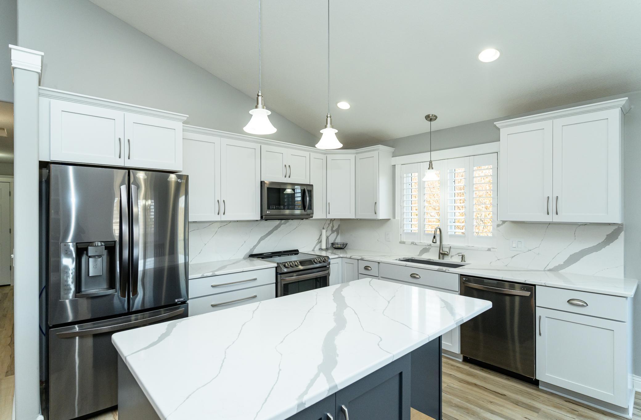 2743 Pinewood Ridge Drive Southeast Rochester, MN 55904 - Photo 6 of 42