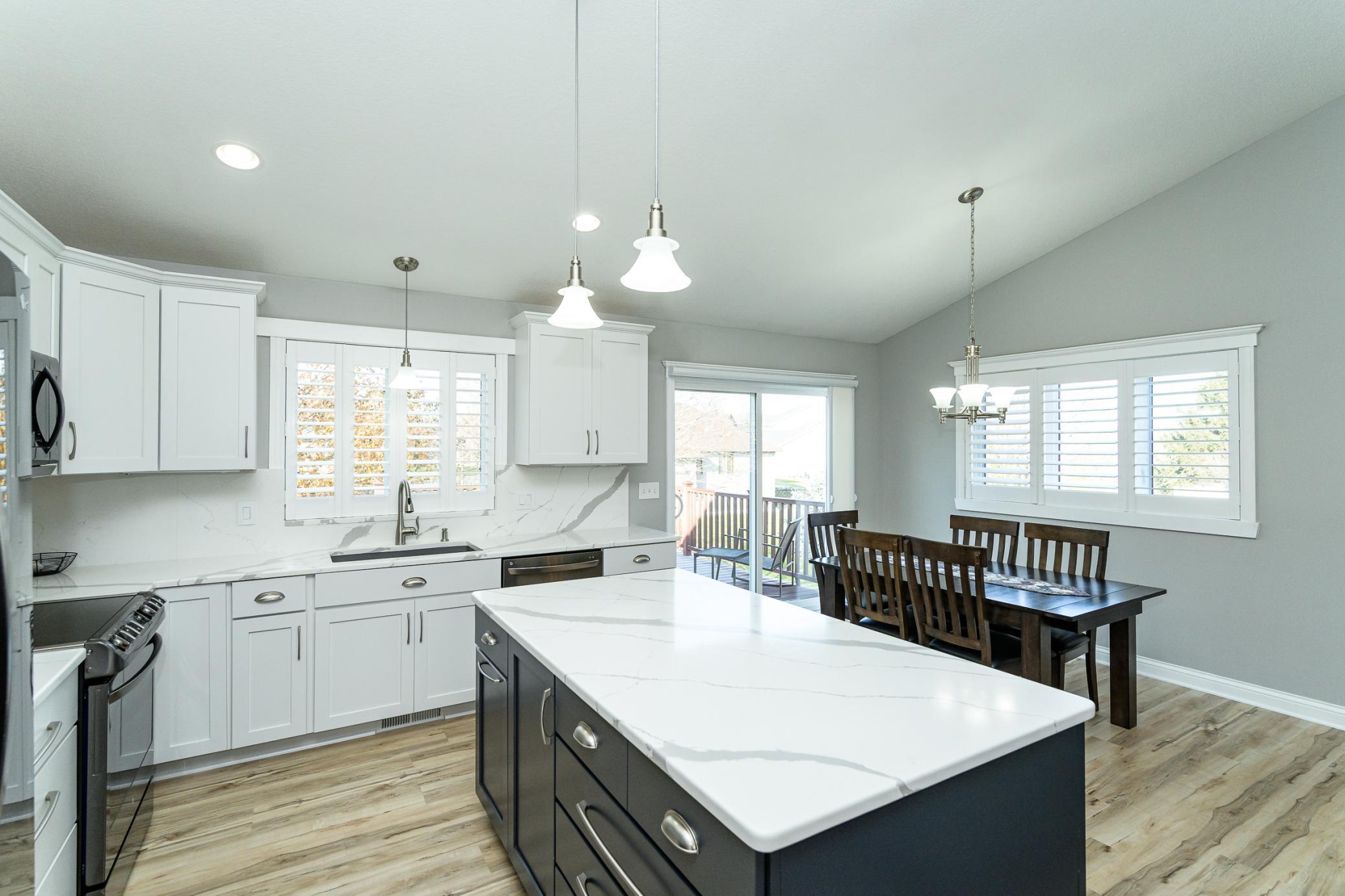 2743 Pinewood Ridge Drive Southeast Rochester, MN 55904 - Photo 7 of 42