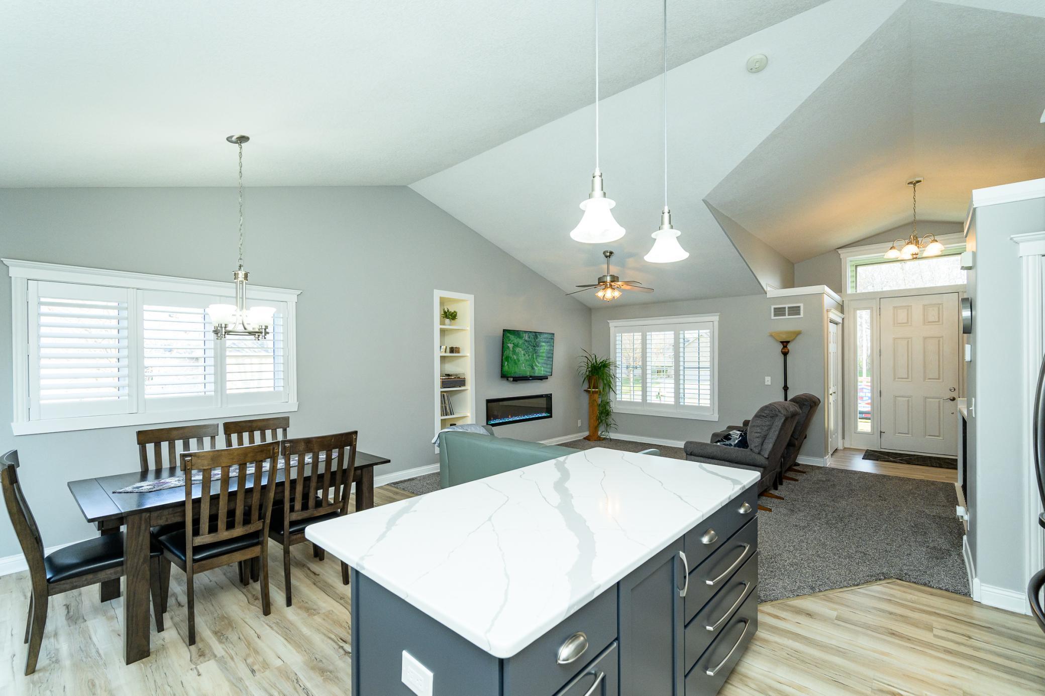 2743 Pinewood Ridge Drive Southeast Rochester, MN 55904 - Photo 8 of 42